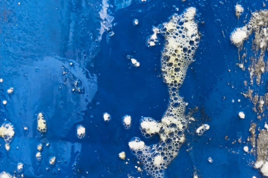 Kurumuş çimento lekesi nasıl çıkar?