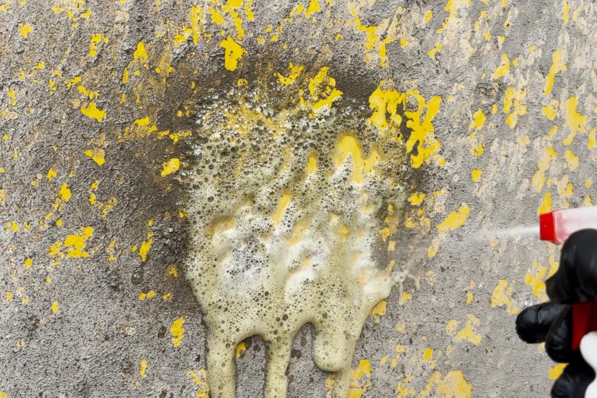 Beton mikseri, harç karma makinesi ve çimento fabrikasındaki kurumuş lekeler nasıl çıkar?